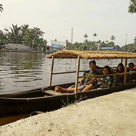Aham Yoga Nest Bed & Breakfast Alappuzha Bagian luar foto