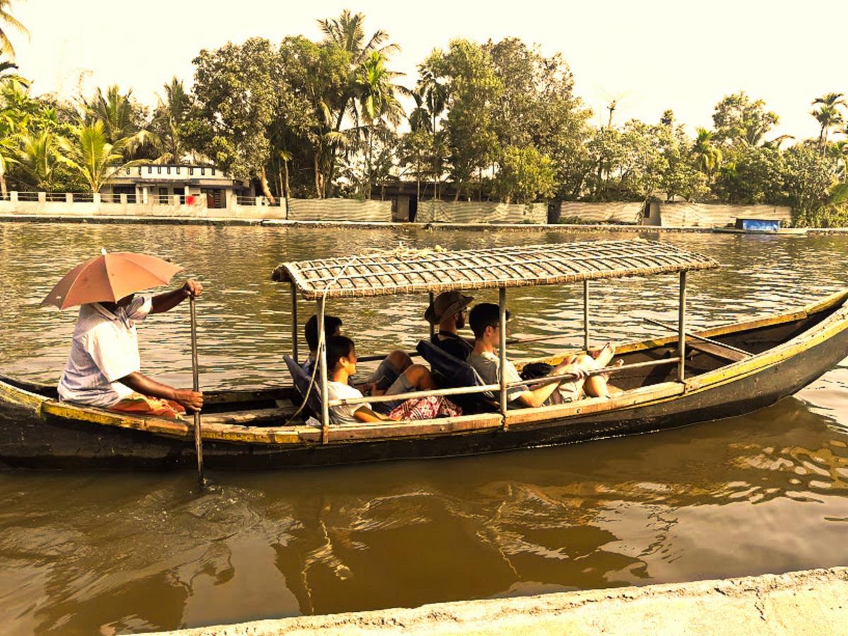 Aham Yoga Nest Bed & Breakfast Alappuzha Bagian luar foto